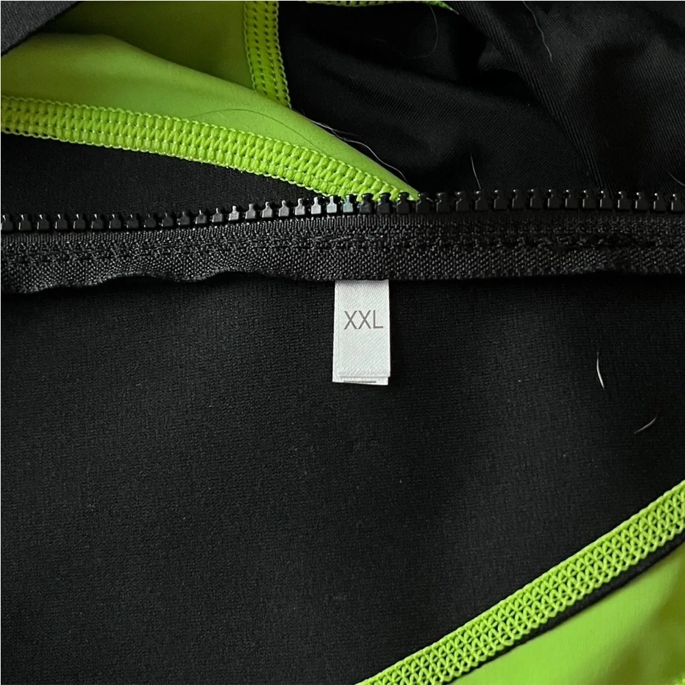 - EUC Cressi wetsuit XXL- 9/10